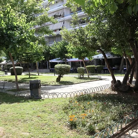 Ariadnis Apartment *