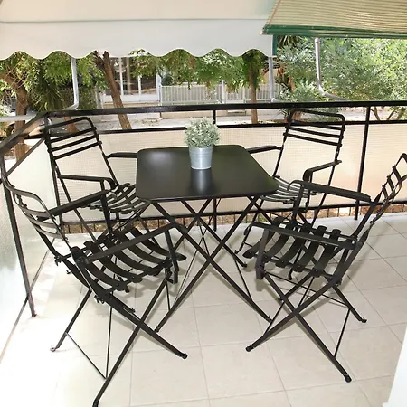 Ariadnis Apartment *